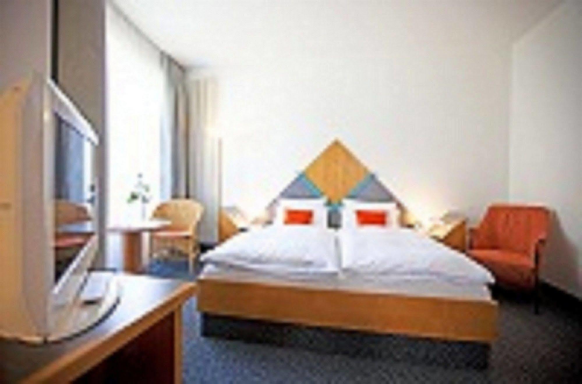 Hotel Domizil Tubinga Esterno foto